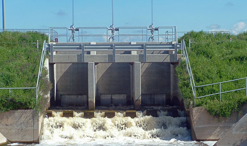 /projects/flood-control/fancher-creek-mill-ditch-headworks-detention-basin/